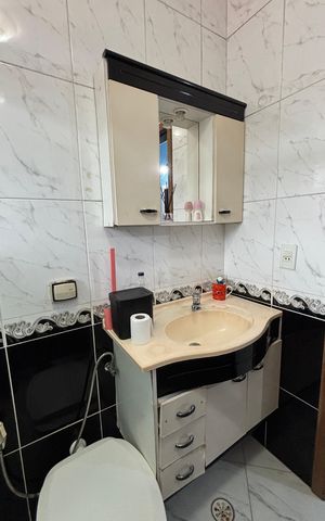 Casa à venda com 202m², 3 quartos e 2 vagas Casa à venda com 202m², 3 quartos e 2 vagasBanheiro