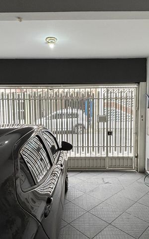 Casa à venda com 202m², 3 quartos e 2 vagas Casa à venda com 202m², 3 quartos e 2 vagasGaragem