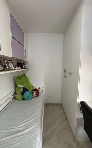 Casa à venda com 202m², 3 quartos e 2 vagas Casa à venda com 202m², 3 quartos e 2 vagasQuarto 1