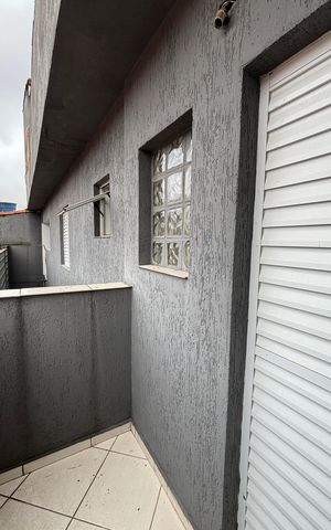 Casa à venda com 202m², 3 quartos e 2 vagas Casa à venda com 202m², 3 quartos e 2 vagasQuarto 1 Varanda