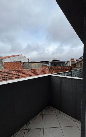 Casa à venda com 202m², 3 quartos e 2 vagas Casa à venda com 202m², 3 quartos e 2 vagasQuarto 1 Varanda