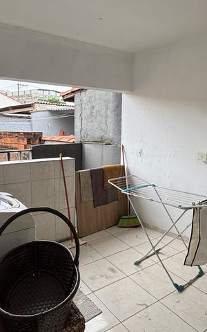 Casa à venda com 202m², 3 quartos e 2 vagas Casa à venda com 202m², 3 quartos e 2 vagasÁrea de Serviço