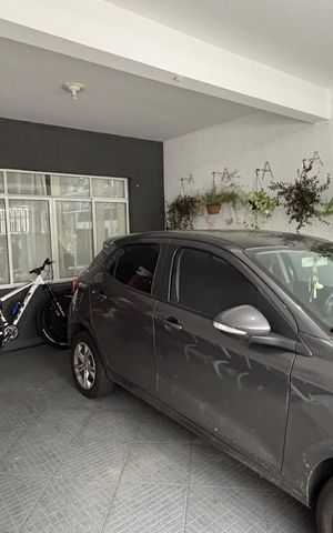 Casa à venda com 202m², 3 quartos e 2 vagas Casa à venda com 202m², 3 quartos e 2 vagasGaragem