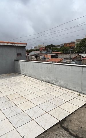 Casa à venda com 202m², 3 quartos e 2 vagas Casa à venda com 202m², 3 quartos e 2 vagasQuintal