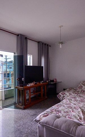 Casa para alugar com 385m², 4 quartos e 8 vagas Casa para alugar com 385m², 4 quartos e 8 vagasCasa 1 - Sala