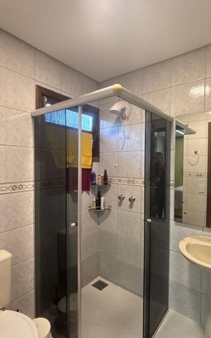 Casa à venda com 102m², 3 quartos e 3 vagas