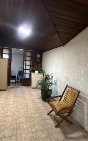 Casa à venda com 102m², 3 quartos e 3 vagas