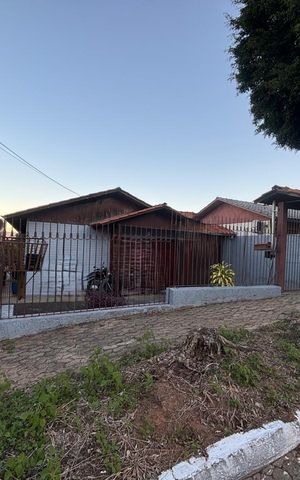 Casa à venda com 102m², 3 quartos e 3 vagas