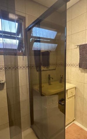 Casa à venda com 102m², 3 quartos e 3 vagas
