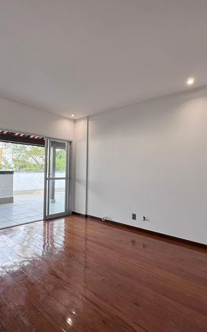 Apartamento para alugar com 205m², 3 quartos e 2 vagas Apartamento para alugar com 205m², 3 quartos e 2 vagasSala
