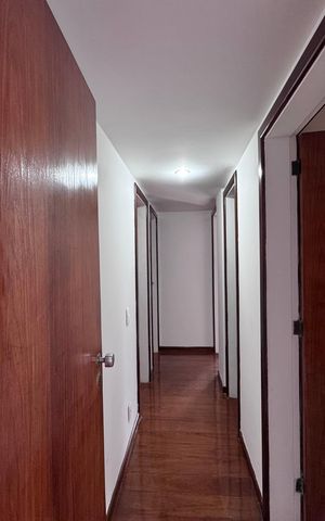 Apartamento para alugar com 205m², 3 quartos e 2 vagas Apartamento para alugar com 205m², 3 quartos e 2 vagasCorredor
