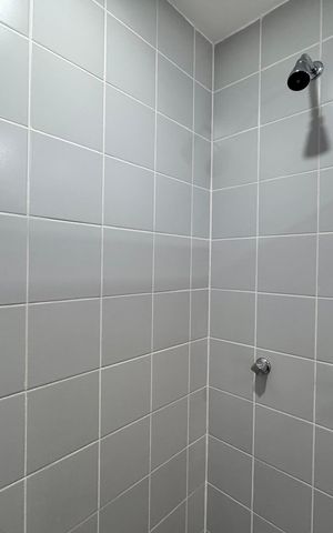 Apartamento para alugar com 205m², 3 quartos e 2 vagas Apartamento para alugar com 205m², 3 quartos e 2 vagasSuíte - Banheiro