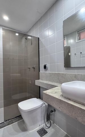 Apartamento para alugar com 205m², 3 quartos e 2 vagas Apartamento para alugar com 205m², 3 quartos e 2 vagasSuíte - Banheiro