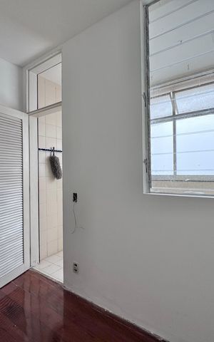 Apartamento para alugar com 205m², 3 quartos e 2 vagas Apartamento para alugar com 205m², 3 quartos e 2 vagasCozinha e Área de Serviço - Quarto