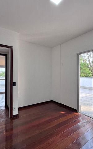Apartamento para alugar com 205m², 3 quartos e 2 vagas Apartamento para alugar com 205m², 3 quartos e 2 vagasSuíte