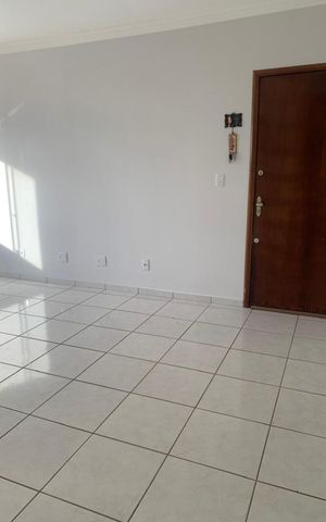 Apartamento para alugar com 96m², 3 quartos e 1 vaga Apartamento para alugar com 96m², 3 quartos e 1 vagaSala