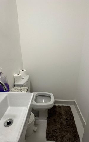 Apartamento à venda com 69m², 2 quartos e 2 vagas Apartamento à venda com 69m², 2 quartos e 2 vagasLavabo