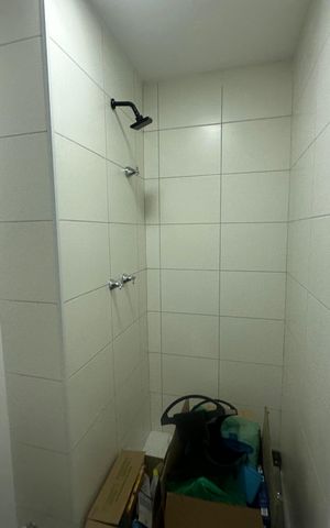 Apartamento à venda com 69m², 2 quartos e 2 vagas Apartamento à venda com 69m², 2 quartos e 2 vagasBanheiro da Suíte 2