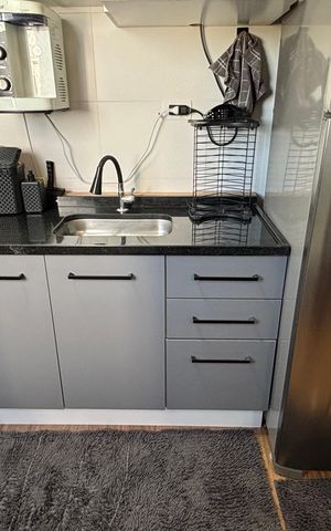 Apartamento à venda com 100m², 2 quartos e 2 vagas Apartamento à venda com 100m², 2 quartos e 2 vagasCozinha