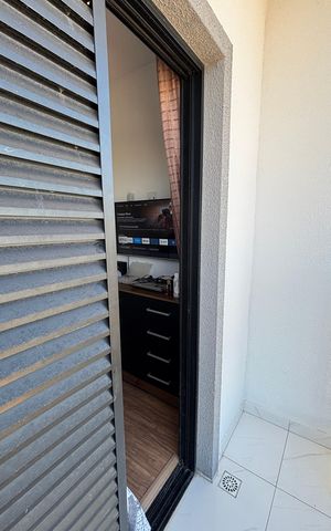Apartamento à venda com 100m², 2 quartos e 2 vagas Apartamento à venda com 100m², 2 quartos e 2 vagasQuarto 1 Varanda