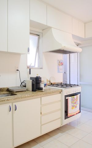 Apartamento à venda com 93m², 3 quartos e 2 vagasCozinha
