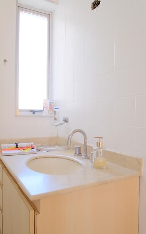 Apartamento à venda com 93m², 3 quartos e 2 vagasBanheiro Social