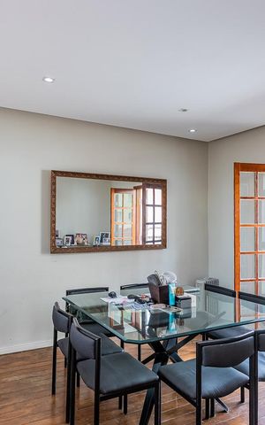 Casa para alugar com 500m², 10 quartos e 15 vagas Casa para alugar com 500m², 10 quartos e 15 vagasSala jantar