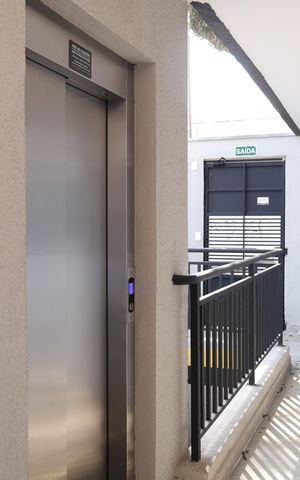 Apartamento à venda com 34m², 2 quartos e sem vagaÁrea comum - Saguão do andar