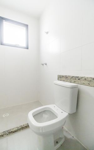 Apartamento à venda com 75m², 3 quartos e 2 vagas Apartamento à venda com 75m², 3 quartos e 2 vagasBanheiro da Suíte