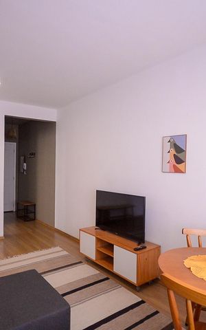 Apartamento para alugar com 55m², 1 quarto e 1 vaga Apartamento para alugar com 55m², 1 quarto e 1 vagaSala