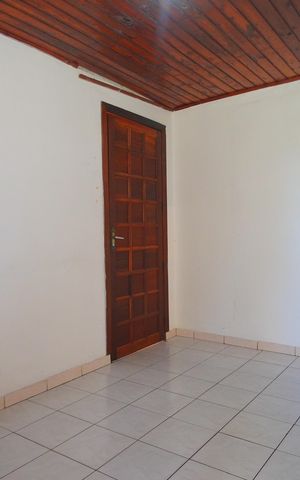 Casa à venda com 170m², 2 quartos e 1 vagaSala