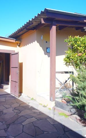 Casa à venda com 170m², 2 quartos e 1 vagaÁrea externa
