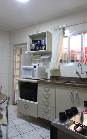 Casa à venda com 150m², 2 quartos e 2 vagasCozinha