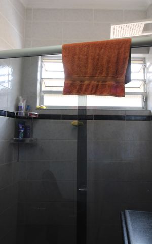 Casa à venda com 150m², 2 quartos e 2 vagasBanheiro 1