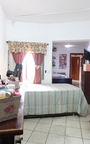 Casa à venda com 150m², 2 quartos e 2 vagasQuarto 2