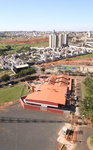 Apartamento para alugar com 44m², 1 quarto e 1 vagaVista da Sacada