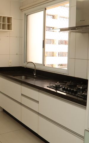 Apartamento para alugar com 167m², 4 quartos e 2 vagasCozinha