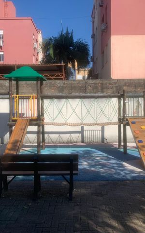 Apartamento para alugar com 47m², 2 quartos e 1 vaga Apartamento para alugar com 47m², 2 quartos e 1 vagaÁrea comum - Playground