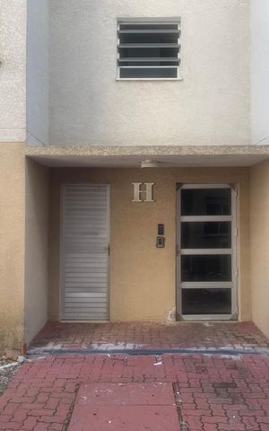 Apartamento para alugar com 47m², 2 quartos e 1 vaga Apartamento para alugar com 47m², 2 quartos e 1 vagaFachada do bloco
