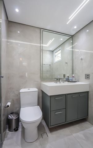 Apartamento à venda com 109m², 3 quartos e 2 vagas Apartamento à venda com 109m², 3 quartos e 2 vagasBanheiro 2