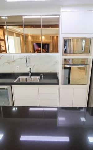 Apartamento à venda com 109m², 3 quartos e 2 vagas Apartamento à venda com 109m², 3 quartos e 2 vagasCozinha