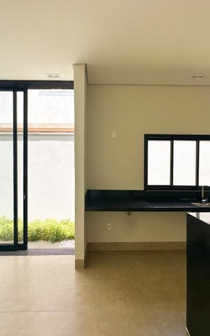 Casa de condomínio para alugar com 212m², 4 quartos e 4 vagas Casa de condomínio para alugar com 212m², 4 quartos e 4 vagasCozinha