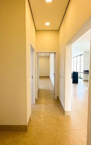Casa de condomínio para alugar com 212m², 4 quartos e 4 vagas