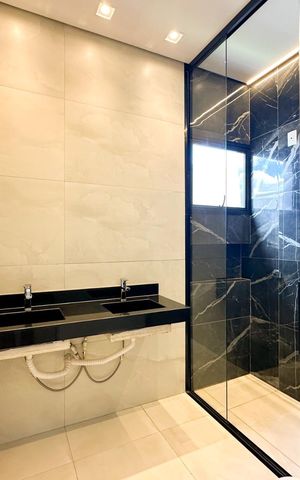 Casa de condomínio para alugar com 212m², 4 quartos e 4 vagas