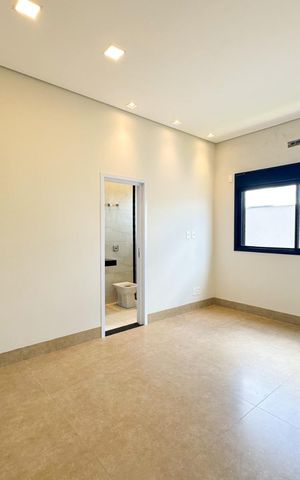 Casa de condomínio para alugar com 212m², 4 quartos e 4 vagas