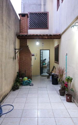 Casa à venda com 250m², 3 quartos e 3 vagas
