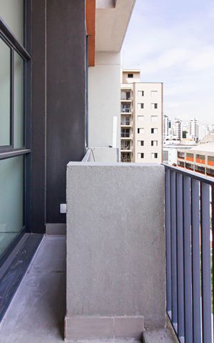Studio para alugar com 27m², 1 quarto e sem vaga Studio para alugar com 27m², 1 quarto e sem vagaVaranda