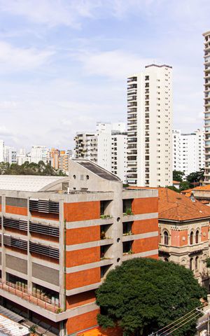 Studio para alugar com 27m², 1 quarto e sem vaga Studio para alugar com 27m², 1 quarto e sem vagaVaranda