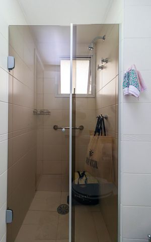 Apartamento à venda com 144m², 3 quartos e 3 vagas Apartamento à venda com 144m², 3 quartos e 3 vagasSuíte 3 - Banheiro