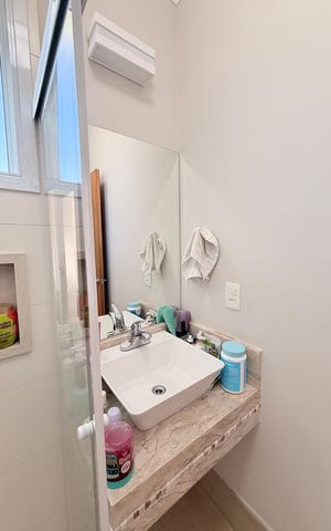 Casa de condomínio à venda com 340m², 3 quartos e 4 vagasBanheiro da Suíte 3
